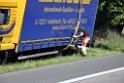 LKW in Boeschung A 3 Rich Frankfurt Hoehe Roesrath Lohmar P152